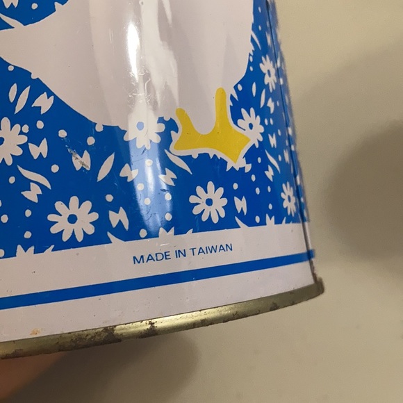 Set 2 vtg made Taiwan duck/rooster tin canisters - Picture 3 of 8